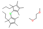 Bis(n-propyltetramethylcyclopentadienyl)strontium 1,2-dimethoxyethane adduct